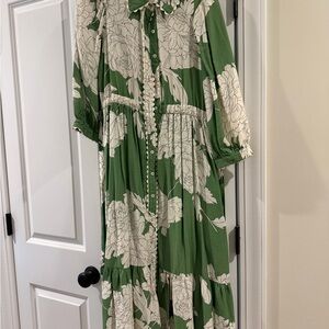 entro Green and Cream Floral Maxi Dress